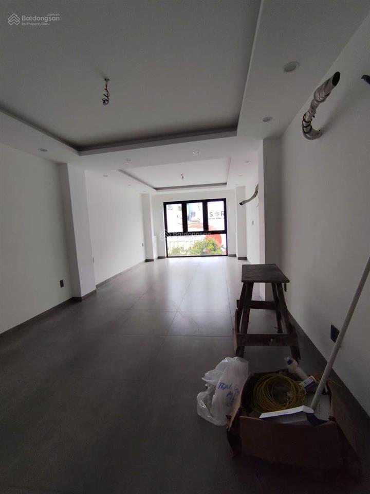 Mặt tiền đinh tiên hoàng tân định | 4x17m | trệt + 3 lầu + sân thượng