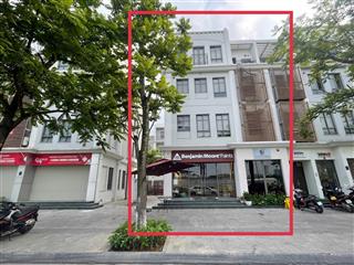 Bán căn góc 120m2 tại manor dòng tiền 720tr/năm