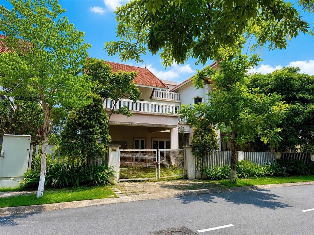Bán biệt thự 420m² khu a xanh villas, 33,6 tỷ. cách cổng chính 500m.