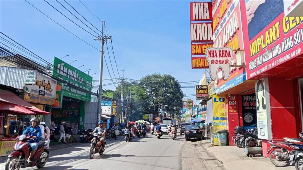 Mặt tiền kinh doanh buôn bán kết nối phùng hưng với kcn an phước, long đức.