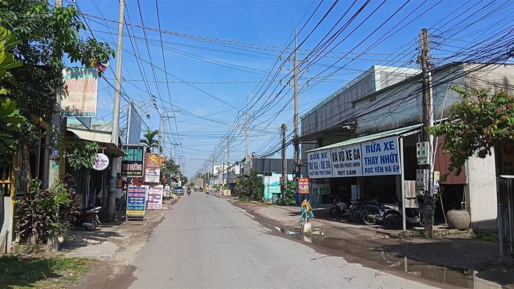 Mặt tiền kinh doanh buôn bán kết nối phùng hưng với kcn an phước, long đức.