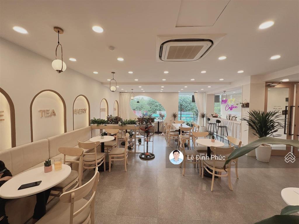 Mặt phố, vỉa hè 5m, 86m2, mặt tiền 6m, vị trí vip, kinh doanh sầm uất ngày đêm, 22.5 tỷ