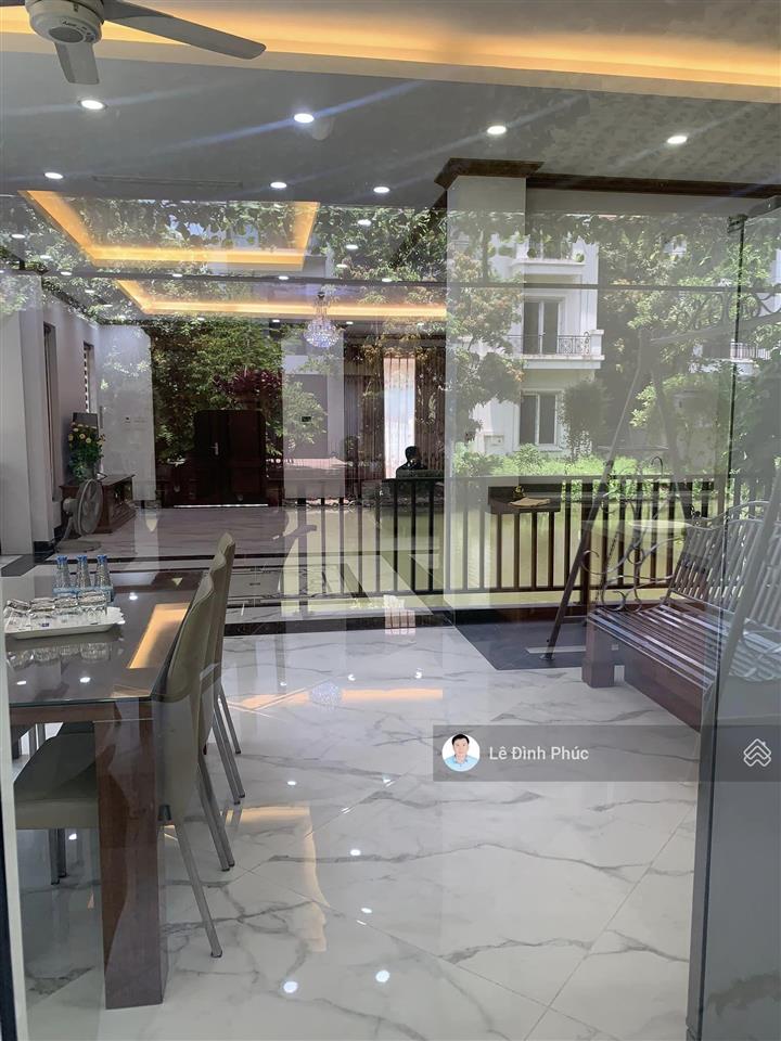 Biệt thự sân vườn, 3 mặt thoáng, 125m2x5t, thang máy xịn, full nội thất, ô tô tránh, 23.5tỷ