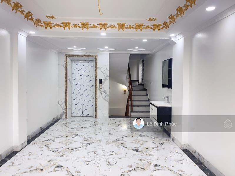 Phân lô vỉa hè, nhà mới, 56m2 x 7t, thang máy, kd sầm uất, container đỗ cửa, 19 tỷ