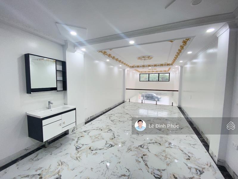 Phân lô vỉa hè, nhà mới, 56m2 x 7t, thang máy, kd sầm uất, container đỗ cửa, 19 tỷ