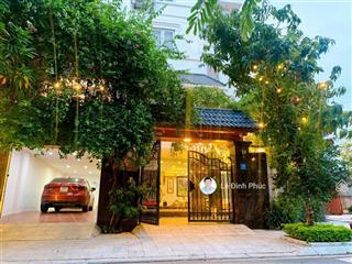 Biệt thự sân vườn, 130m2x5t, mặt tiền 9m, 3 mặt thoáng, ô tô chạy vòng quanh, vip hiếm, rẻ 27 tỷ