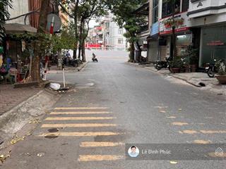 Kim đồng, 100m2, 3 tầng, mặt tiền rộng, ô tô, kinh doanh, 29 tỷ