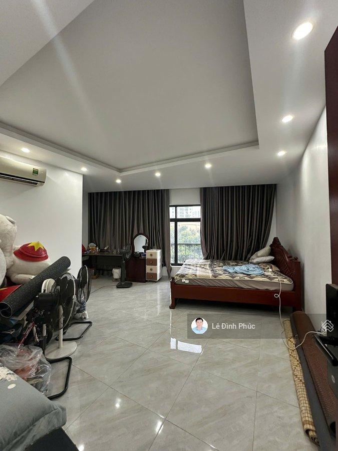 Mặt phố đền lừ 2 75 m2, 5 tầng, thang máy, vỉa hè, kinh doanh 50 triệu/tháng, hơn 40 tỷ