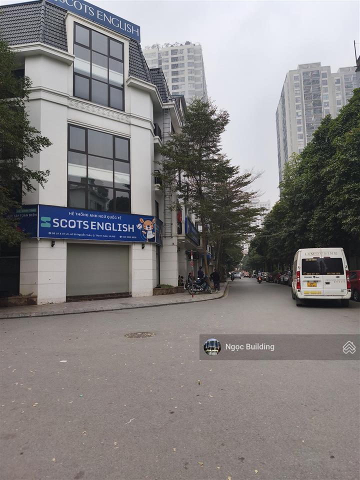 Chính chủ cần cho thuê gấp nhà số 16a phố đỗ quang. dt 72m x 6t. giá 34 triệu