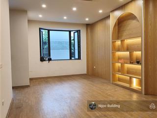 Gia đình cần tiền bán gấp nhà trung kính to  phường yên hoà hòa. dt 48m x 7t. giá 11,3 tỷ