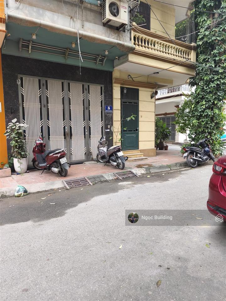 Bán gấp nhà ngõ trung kính đôi  vũ phạm hàm. dt 50m x 7t. giá 11,2 tỷ