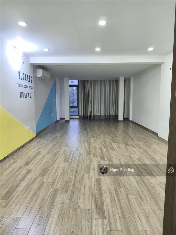 Cho thuê nhà ngõ 68 hoàng ngân  quan nhân. dt 73m x 5t. giá 25 triệu
