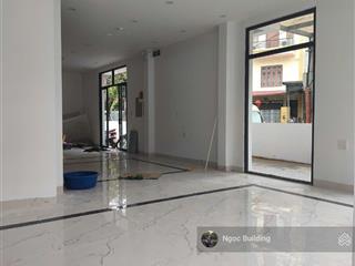 Bán gấp nhà ngõ trung kính  mạc thái tổ  vũ phạm hàm. dt 52m x 7t. giá 11,2 tỷ