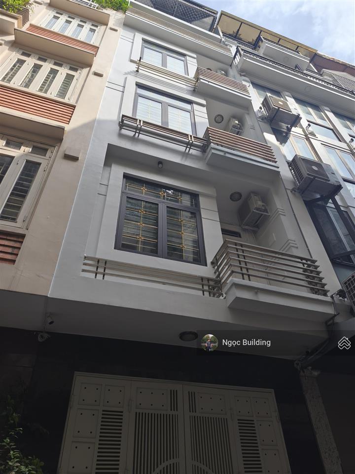 Chính chủ cho thuê gấp nhà phân lô ngõ 68 quan nhân  phường nhân chính. dt 65m x 5t. giá 24 triệu