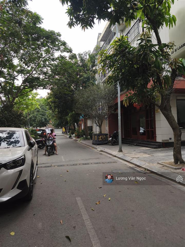 Cho thuê nhà nguyên căn  số 10n8b nguyễn thị thập  thanh xuân. dt 95m2 x 5t. giá 45 triệu