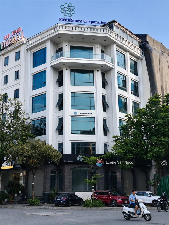 Chính chủ cho thuê nguyên căn số 5 lô 5a, kđt trung yên 11  trung hòa. dt 95m² x 5,5t. giá 49tr