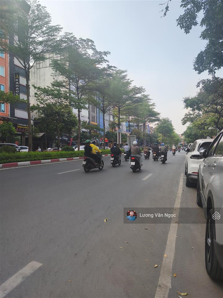 Chính chủ cho thuê nhà mặt phố số 18 lưu quang vũ  phường yên hoà mới. dt 90m2 x 5t
