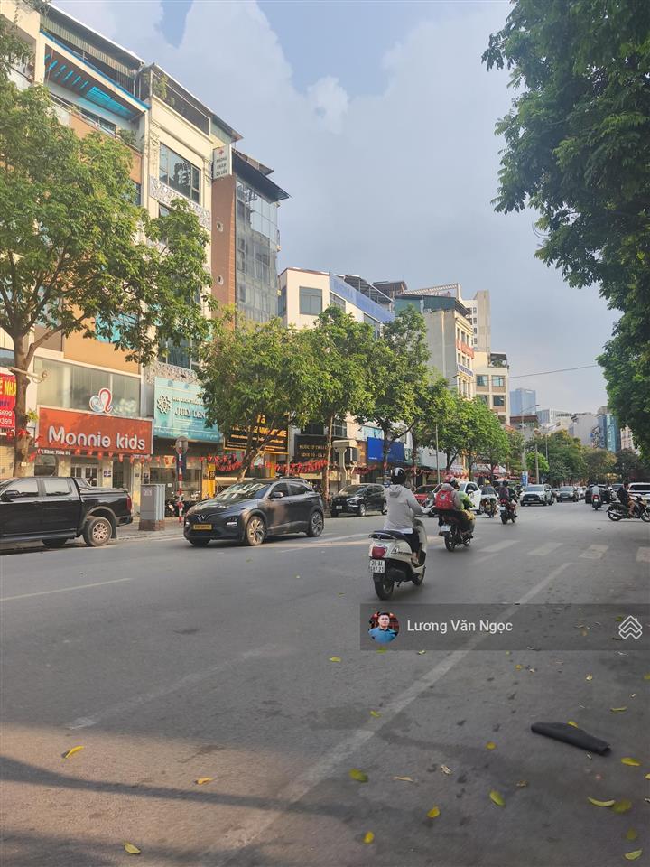 Chính chủ cho thuê nhà mặt phố số 111a trung hòa. phường yên hoà. dt 150m x 5t. giá 100 triệu