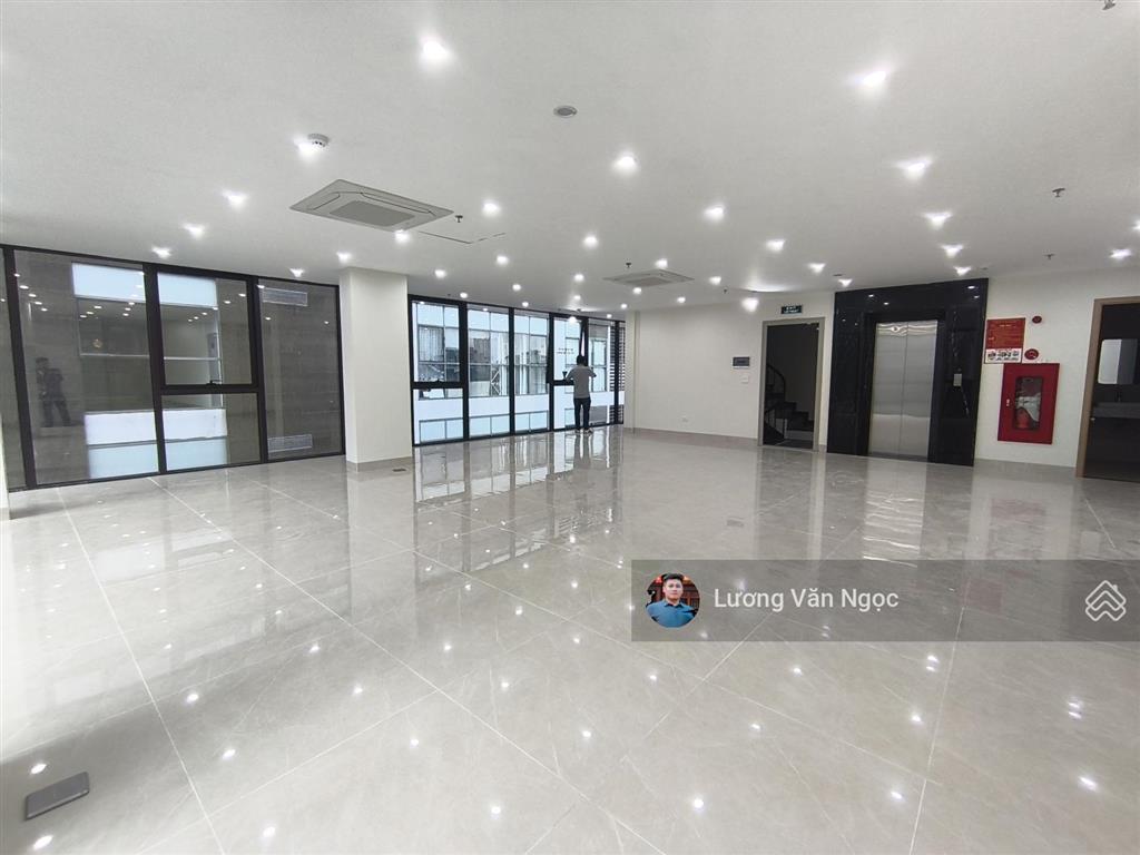 Chính chủ cho thuê tòa văn phòng trung yên 10, phường yên hòa. dt 100m2 x 8t. giá 80 triệu