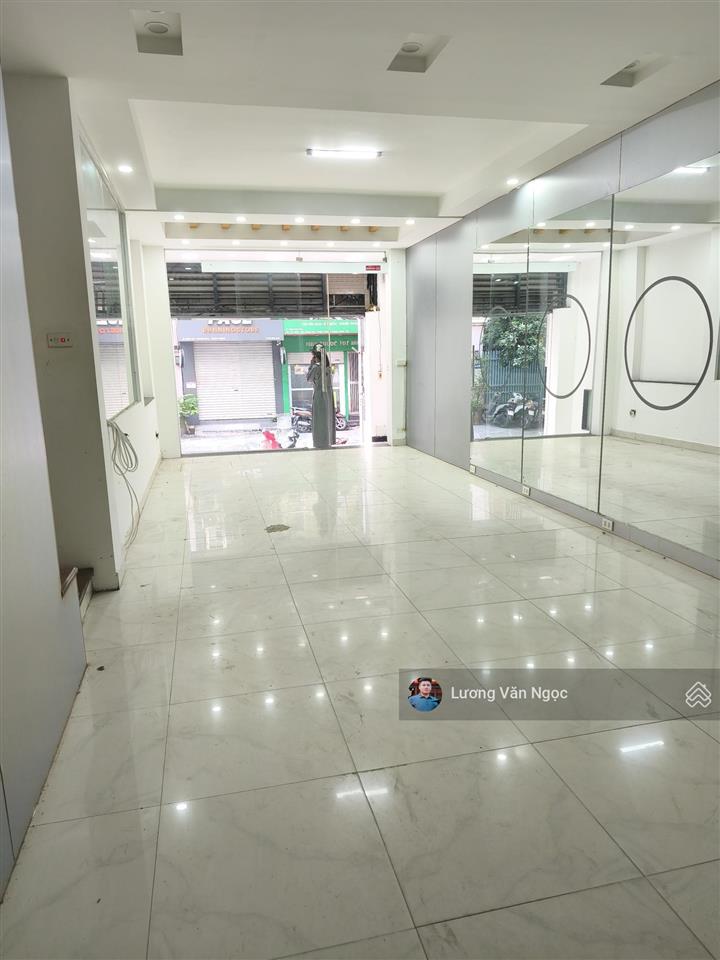 Cho thuê nhà ngõ 26 đỗ quang thông sang trần duy hưng  trung hòa. dt 72m2 x 5t. giá 22 triệu