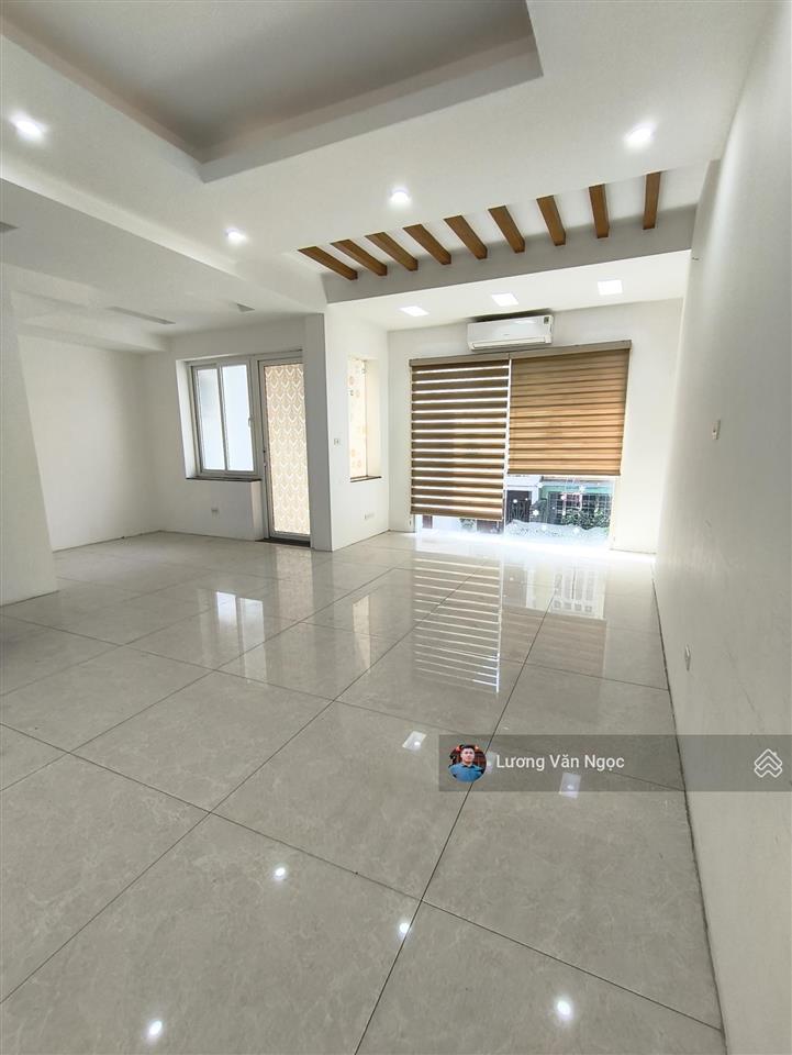 Cho thuê nhà ngõ 26 đỗ quang thông sang trần duy hưng  trung hòa. dt 72m2 x 5t. giá 22 triệu
