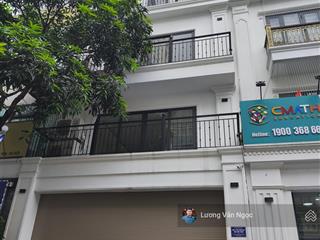 Cho thuê nhà ngõ 143 trung kính  phường yên hoà. dt 60m x 5t. giá 18 triệu