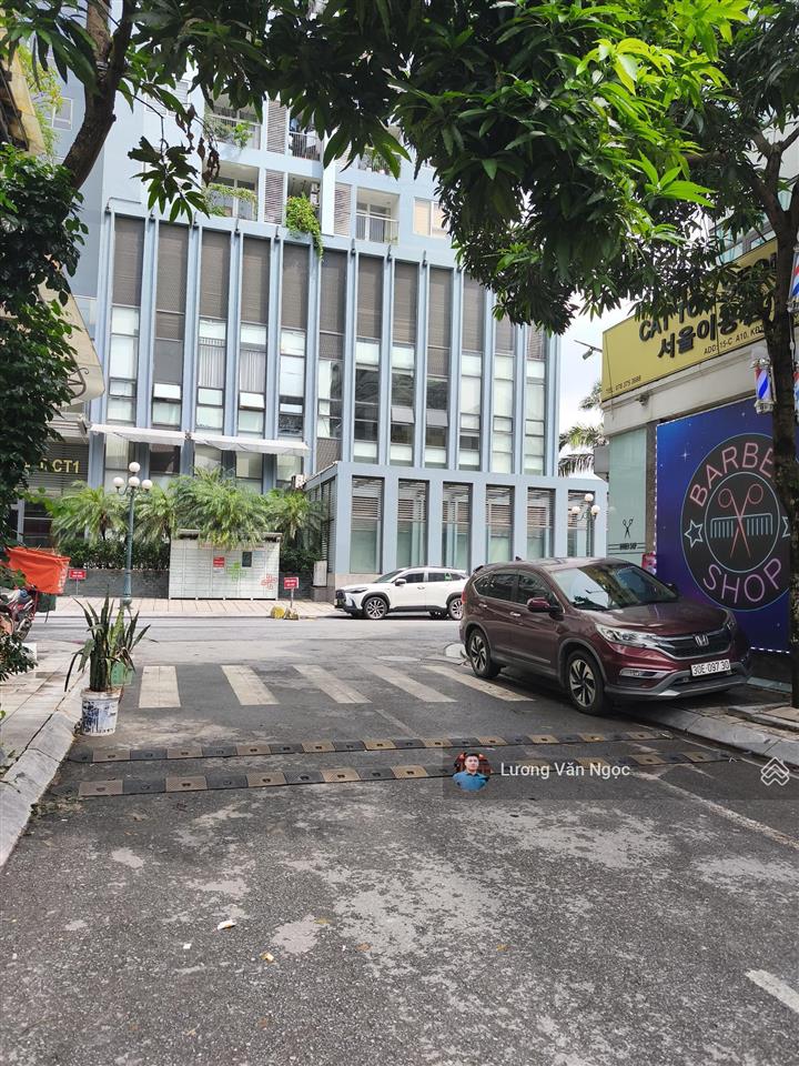 Cho thuê nhà ngõ 143 trung kính  phường yên hoà. dt 60m x 5t. giá 18 triệu