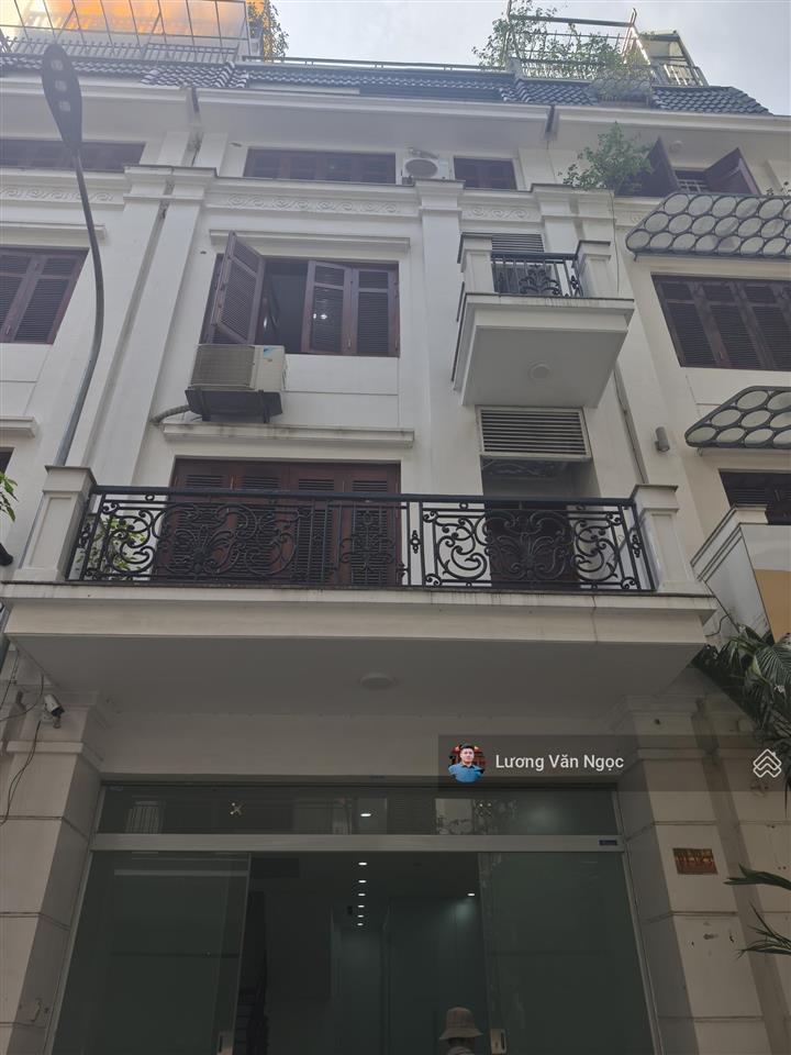 Chính chủ bán nhà phân lô hoàng ngân  quan nhân  phường thanh xuân. dt 45m2 x 5t. giá 16,4 tỷ