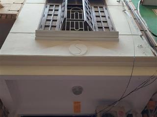 Chính chủ cho thuê nhà 22mx 5 tầng ngõ to 4m  Ô Chợ Dừa Đống Đa HN