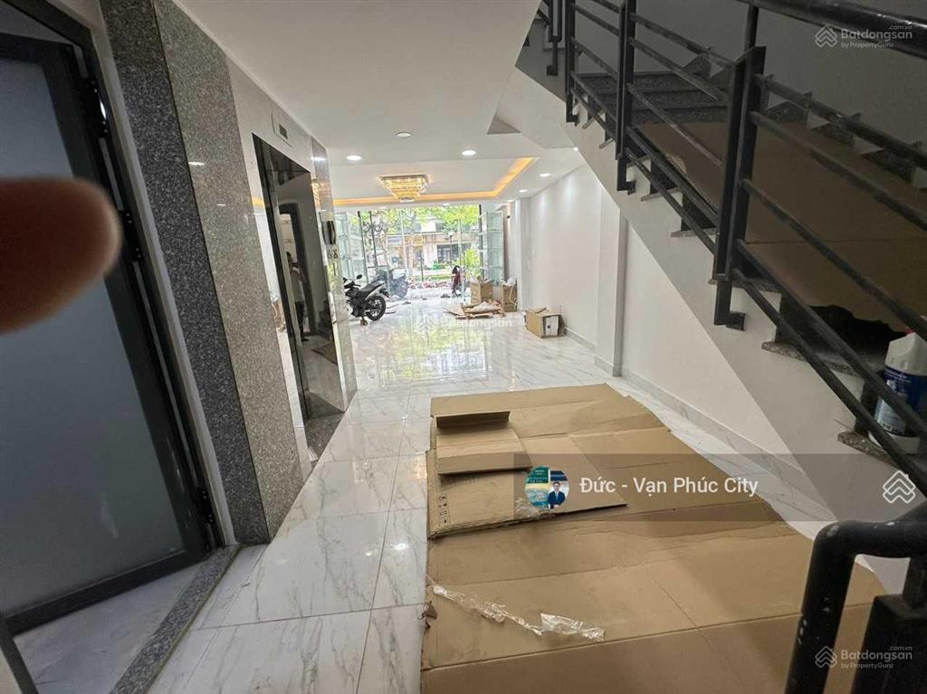 Cho thuê căn shophouse nguyễn thị nhung 5x20m, 5 tầng, giá chỉ 45 triệu/tháng. giá tốt