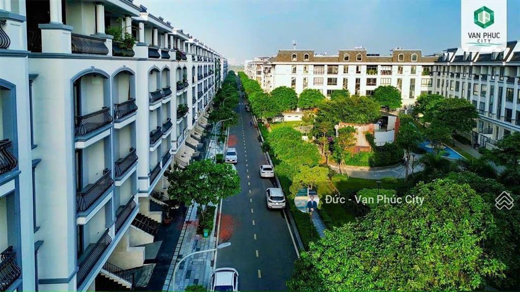 Cần bán tòa nhà văn phòng 7x20m, hầm 5 tầng đối diện cv vạn phúc city