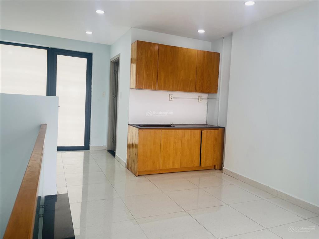 Cho thuê np tại kđt vạn phúc city, 33 triệu, 110m2, 4pn, 4tầng giá tốt