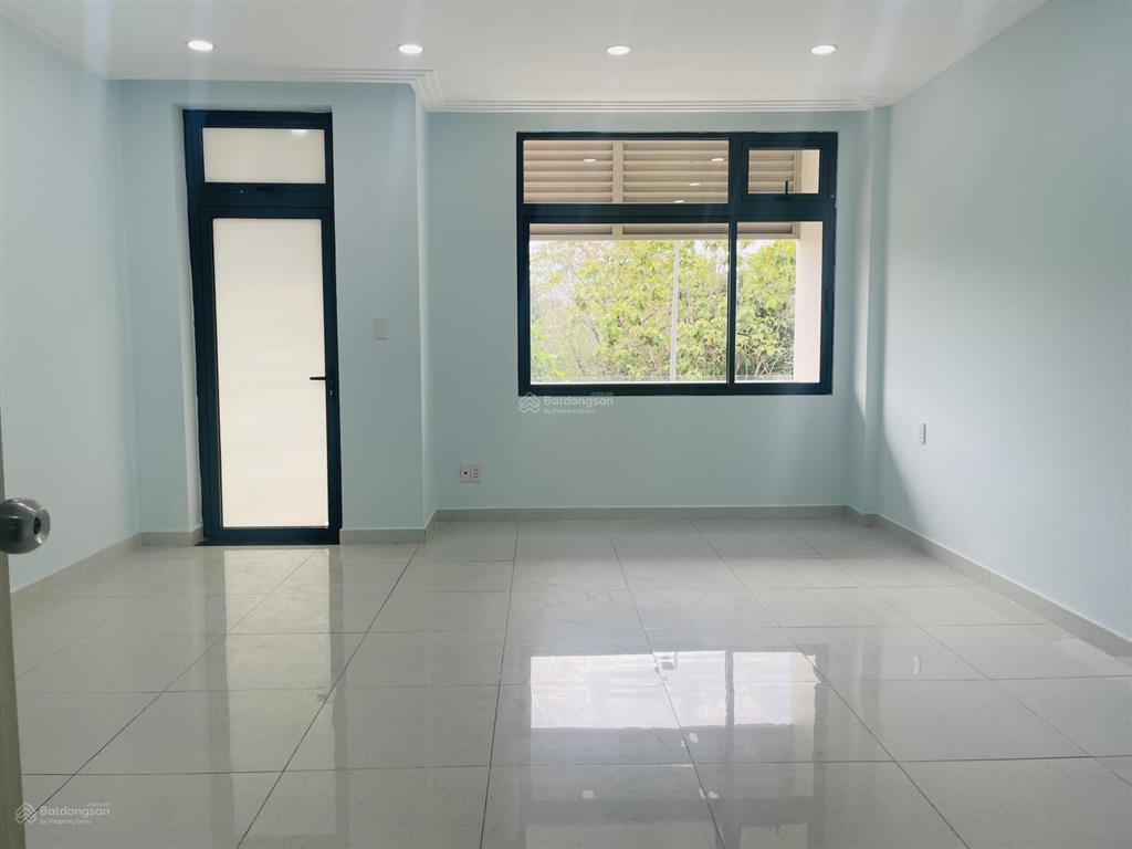 Cho thuê np tại kđt vạn phúc city, 33 triệu, 110m2, 4pn, 4tầng giá tốt