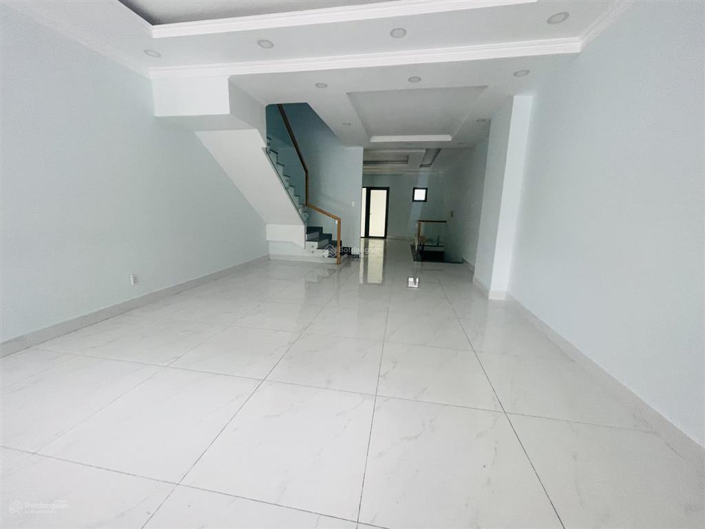 Cho thuê np tại kđt vạn phúc city, 33 triệu, 110m2, 4pn, 4tầng giá tốt