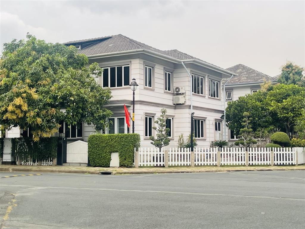 Hàng hiếm  hữu biệt thự song lập rộng 260m2 tại thủ đức garden homes
