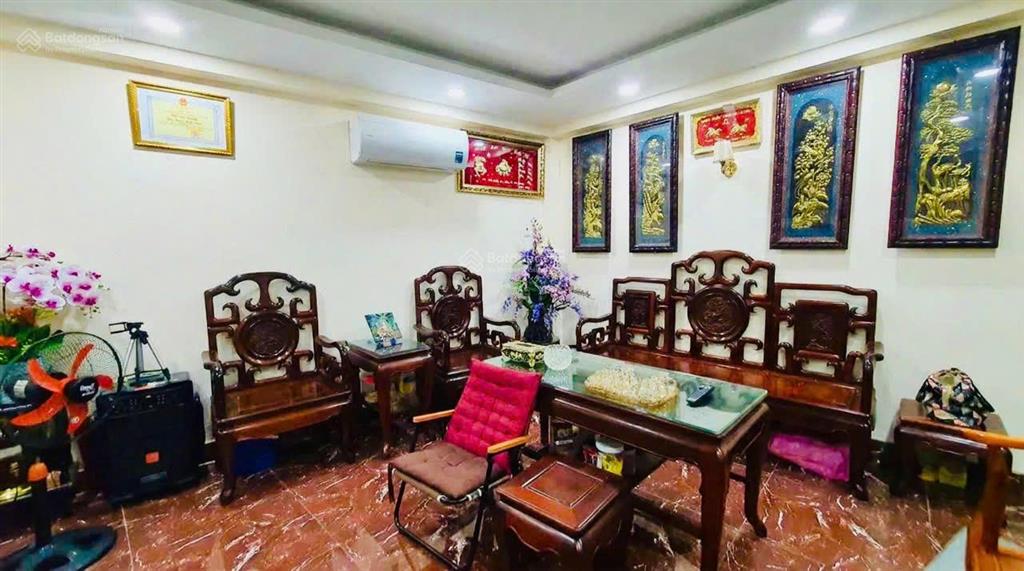 Nhà phố 5 tầng đúc phường cô giang, quận 1, dtsd 163m2, 6pn, công năng đại gia đình lớn ở ngay