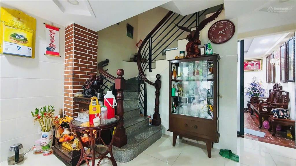 Nhà phố 5 tầng đúc phường cô giang, quận 1, dtsd 163m2, 6pn, công năng đại gia đình lớn ở ngay