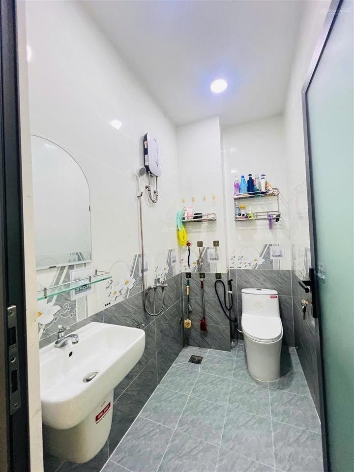 Bán nhà đường hậu giang, 4 tầng đúc, 56m2, 10m ra mặt tiền, giá chỉ 6,5 tỷ ở ngay