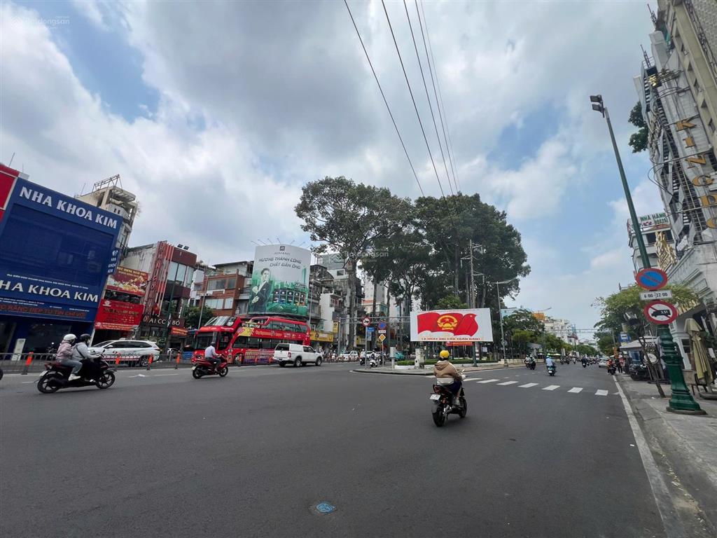 Chính chủ gửi bán lô đất cực hiếm phạm viết chánh, quận 1, 60m2, ngang đẹp gần 5m chỉ 12.3 tỷ