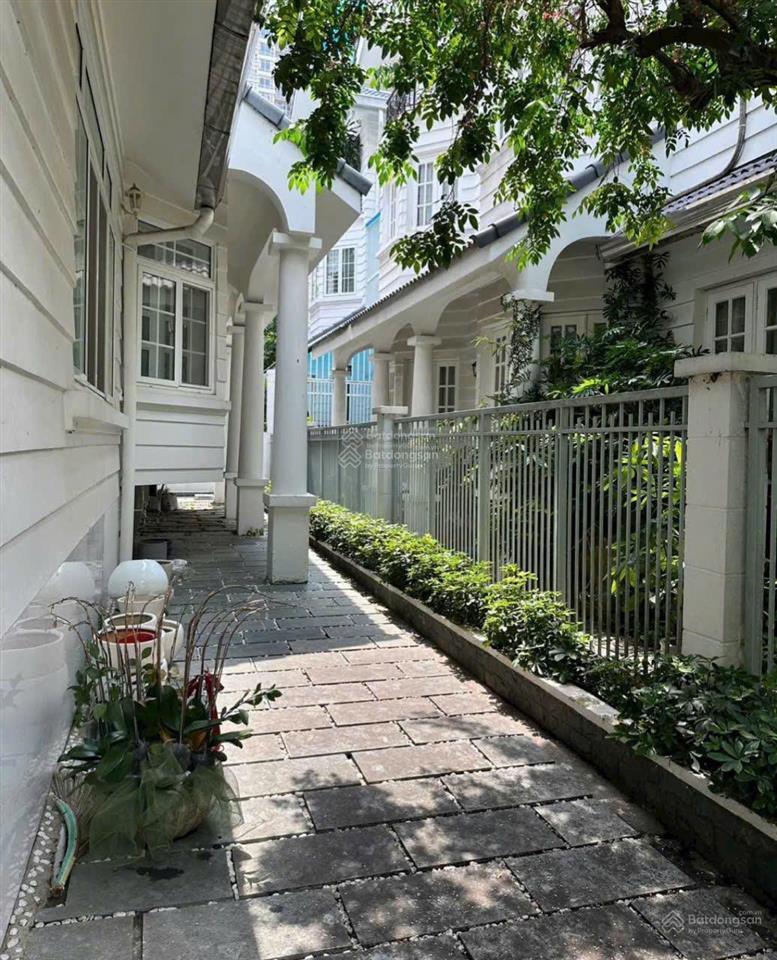Biệt thự saigon pearl  đẳng cấp thượng lưu  view sông sài gòn  357m2  hầm 3 tầng (300 tỷ)
