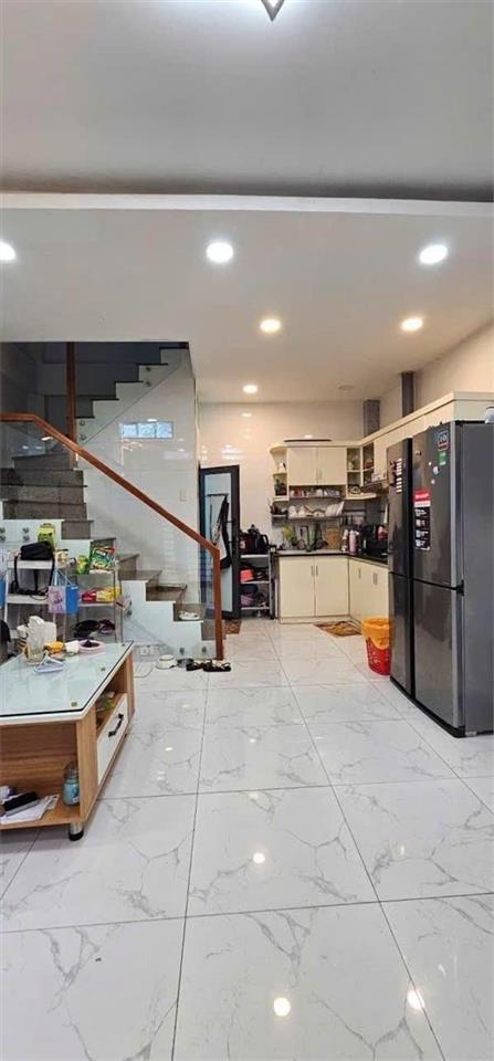 NHÀ ĐẸP HOÀN CÔNG ĐỦ Ở NGAY - NGANG 4M - TRUNG TÂM QUẬN 11.