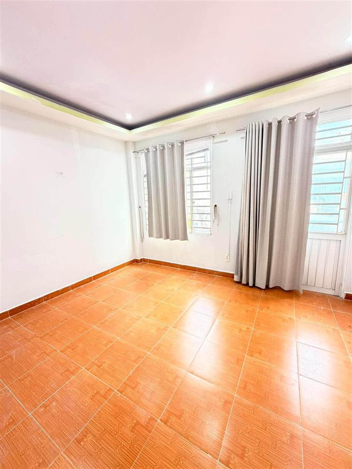 🏡 HUỲNH TỊNH CỦA – Q3  GIÁP Q1  45M²  4 TẦNG  5PN