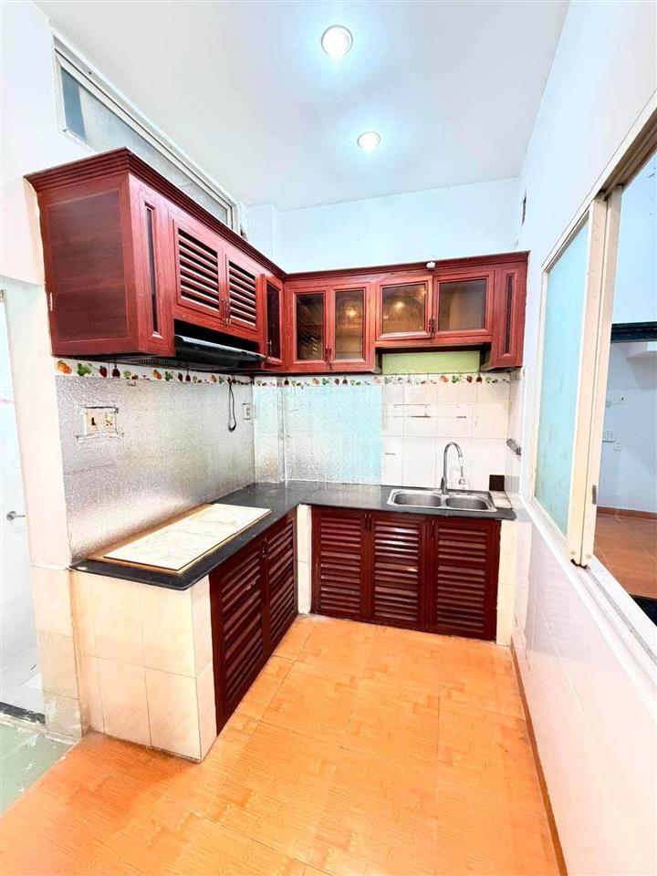 🏡 HUỲNH TỊNH CỦA – Q3  GIÁP Q1  45M²  4 TẦNG  5PN