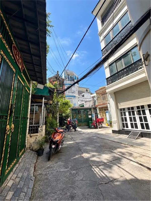 🔥 GẦN CHỢ PHẠM VĂN HAI - P.3 - QUẬN TÂN BÌNH - NHÀ 4 TẦNG – HẺM XE HƠI QUAY ĐẦU.