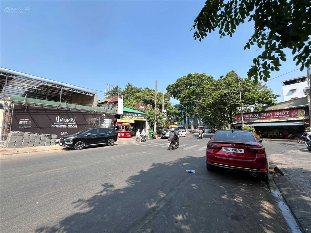 Cho thuê nhà mặt tiền đường đoàn công bửu, quận 3, dt 9.5x20m, 1 trệt, 2 lầu, dtsd 570m2