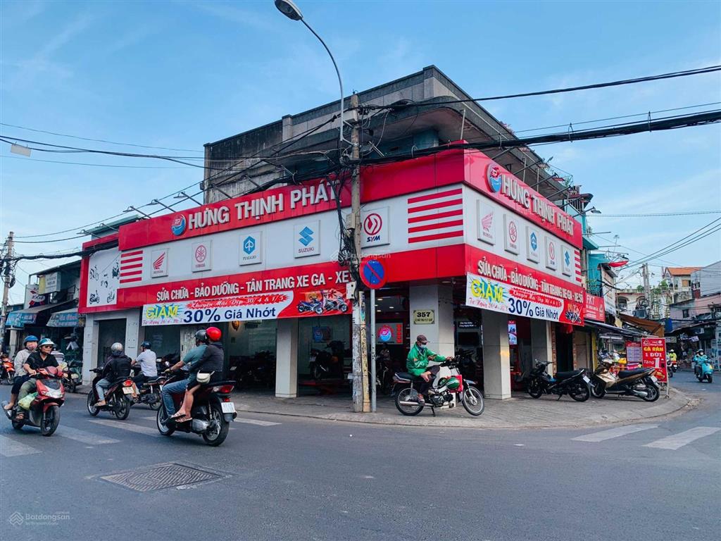 Cho thuê mặt bằng góc 2mt bến chương dương, quận 1, dt 20x25m, 1 trệt, 2 lầu, dtsd 1.500m2