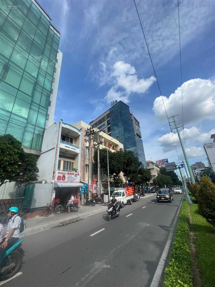 Cho thuê tòa nhà mặt tiền trương quyền, quận 3, dt 18x32m, 2 hầm 1 trệt 10 lầu tm, dtsd 7.500m2