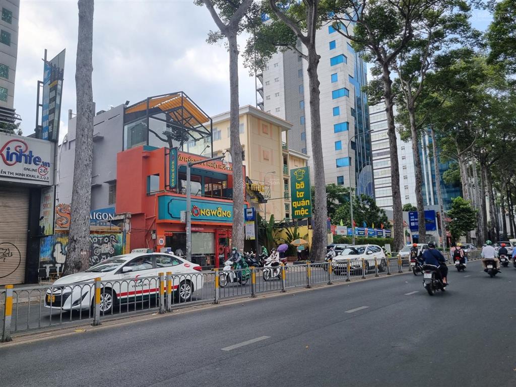 Cho thuê nhà mặt tiền nguyễn văn mai, quận 3, dt 12x25m, 1 trệt, 2 lầu, dtsd 900m2