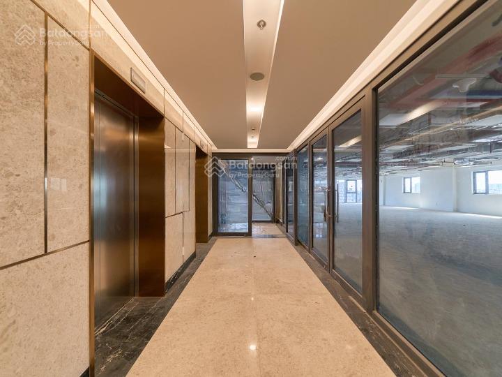 Cho thuê tòa nhà góc 2mt nguyễn văn trỗi, p8, phú nhuận. dt 15x25m. trệt 6 lầu