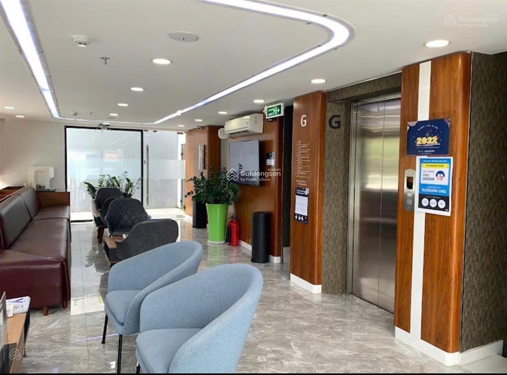 Cho thuê nhà mặt tiền số 157  159 đường võ văn tần, quận 3, 1 trệt 1 lầu, có thang máy. dt 17x28m
